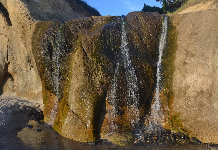 Hug Point Beach